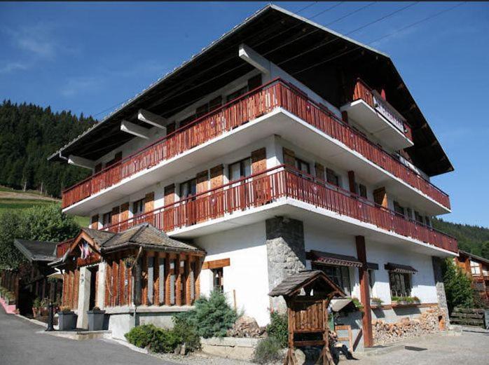 Hotel La Chaumiere モルジヌ エクステリア 写真
