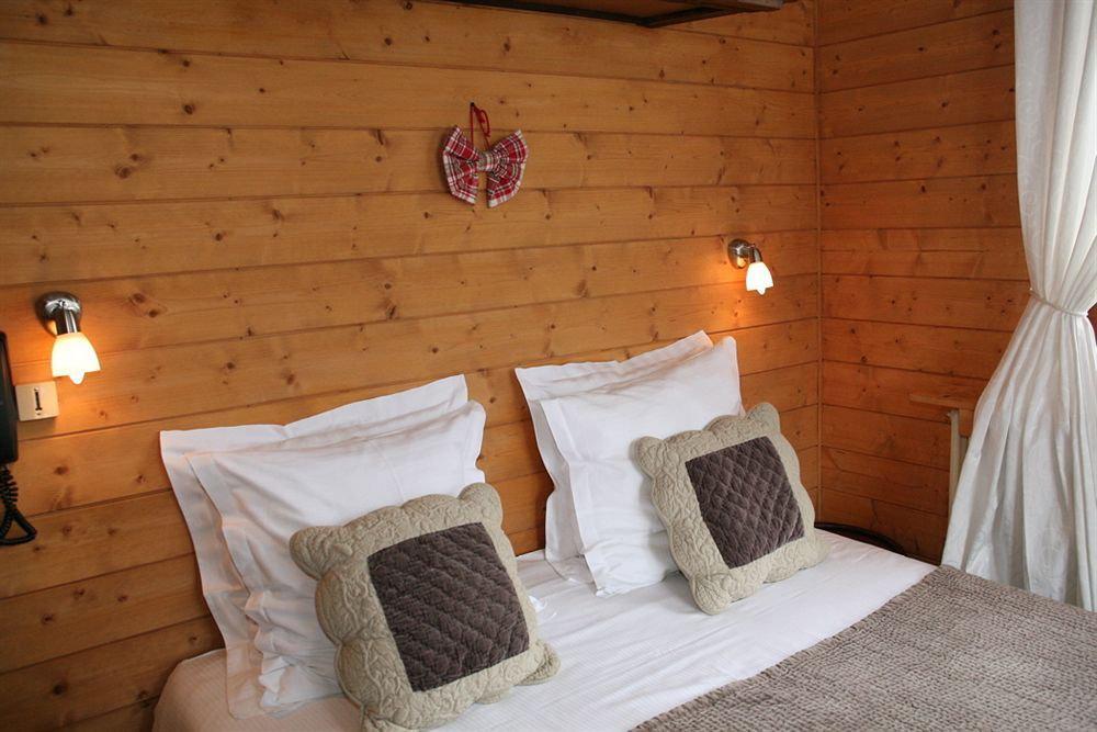 Hotel La Chaumiere モルジヌ エクステリア 写真