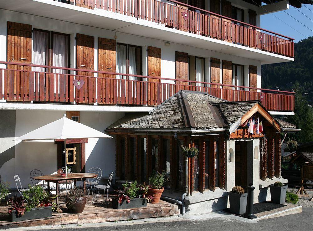 Hotel La Chaumiere モルジヌ エクステリア 写真