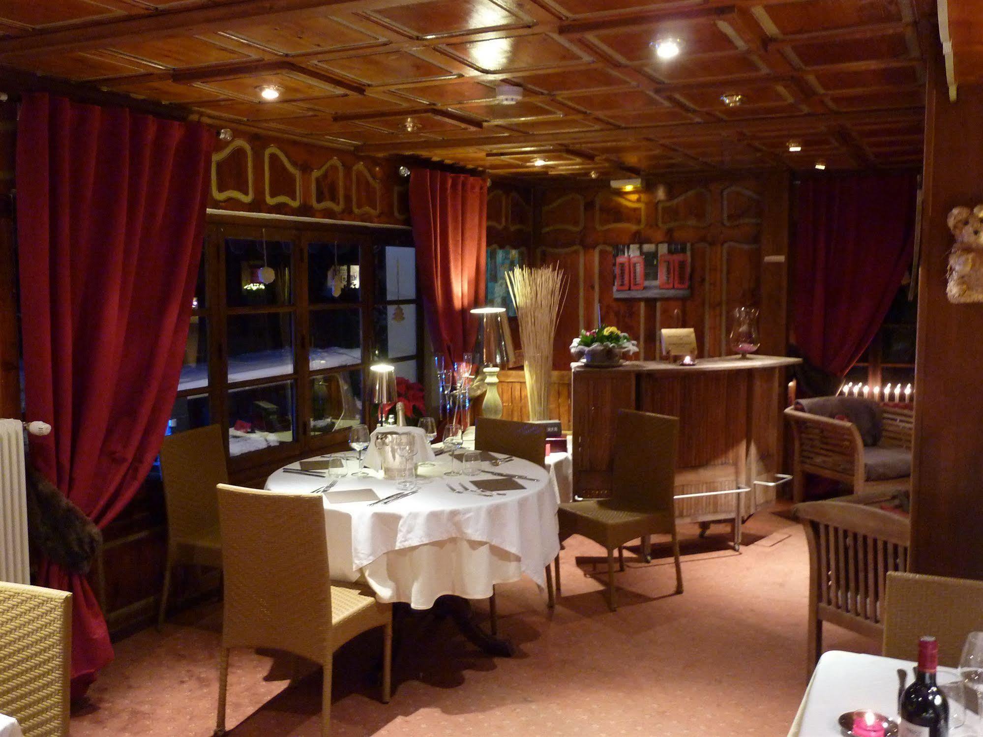 Hotel La Chaumiere モルジヌ エクステリア 写真