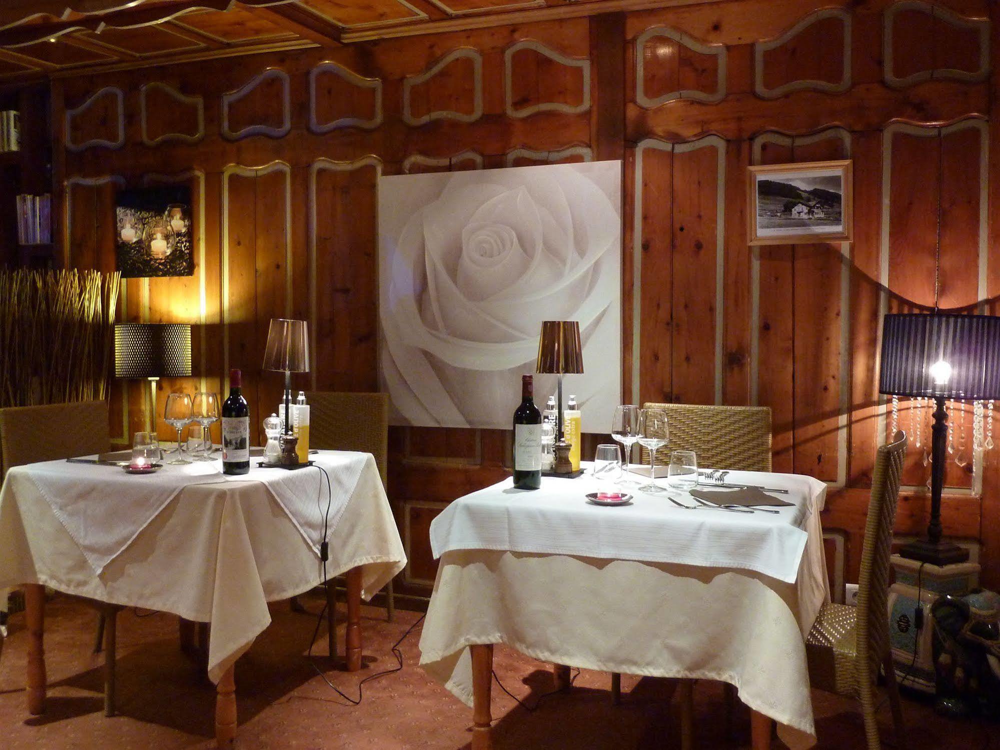 Hotel La Chaumiere モルジヌ エクステリア 写真