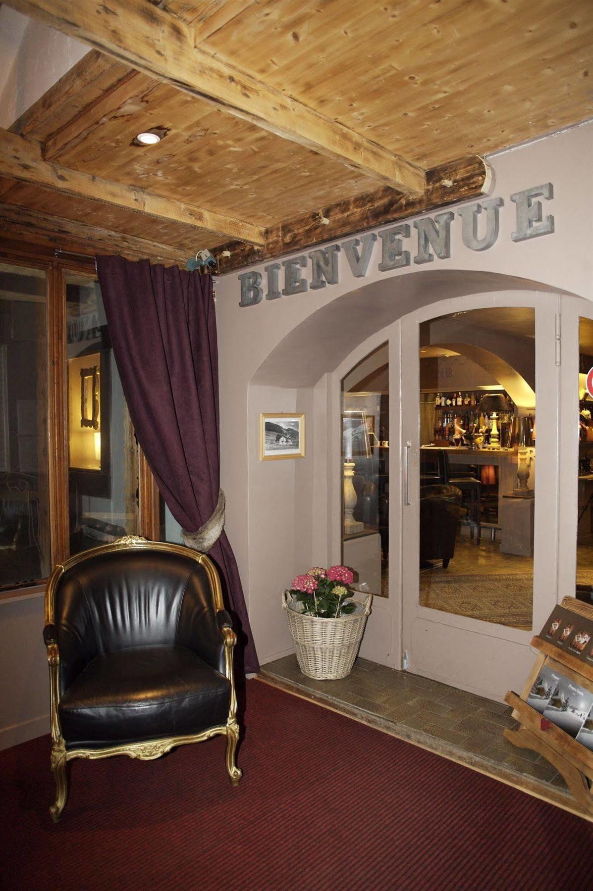 Hotel La Chaumiere モルジヌ エクステリア 写真